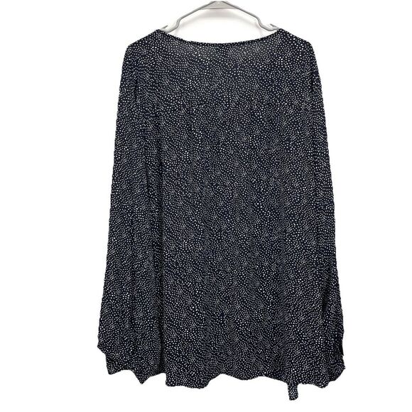 Torrid Black Polka Dot Georgette Pintuck Button-Front Blouse Size 5X - Picture 9 of 13